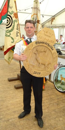 Ehrenscheibe für den scheidenden König Ehrenscheibe für den scheidenden König